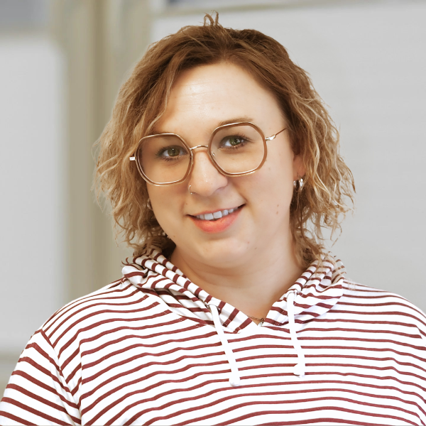 Katharina, Empfang bei Zahnarztpraxis Patrick Koch